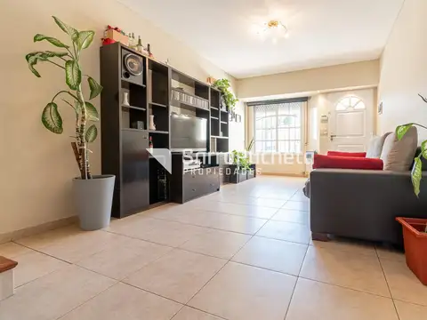 Depto Tipo Casa en Venta de 4 ambientes