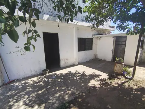 Depto Tipo Casa en Alquiler de 4 dormitorios
