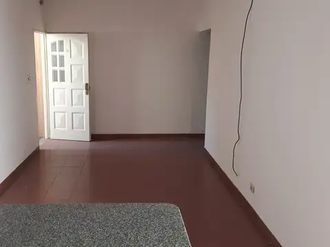 Depto Tipo Casa en Alquiler de 1 dormitorio