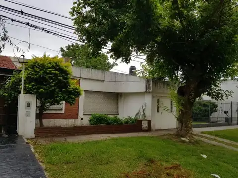 ALQUILO EXCELENTE CASA GRANADERO BAIGORRIA RESINDENCIAL