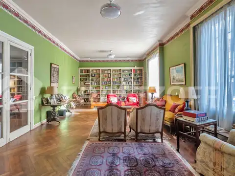 Francisco de Vittoria esquina Guido