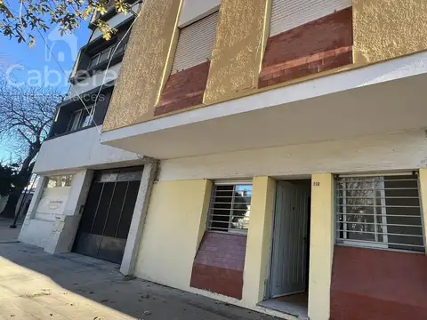 Venta PH 1 dormitorio con patio y lavadero, La Plata