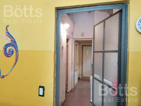 Local en Venta en Balvanera, USD 170.000