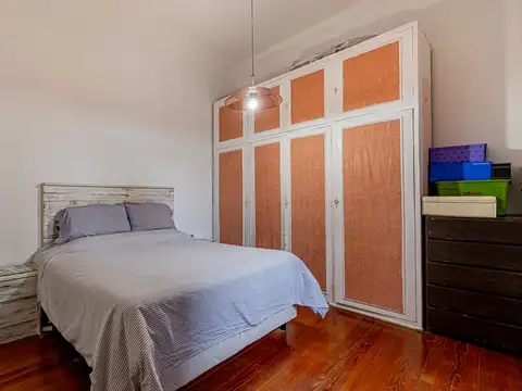 Depto Tipo Casa en Venta en Flores, USD 90.000