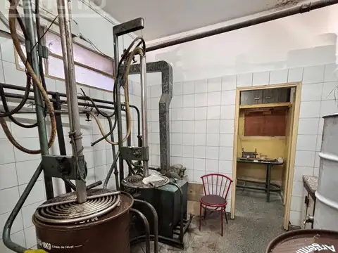 Local en Venta 40 años