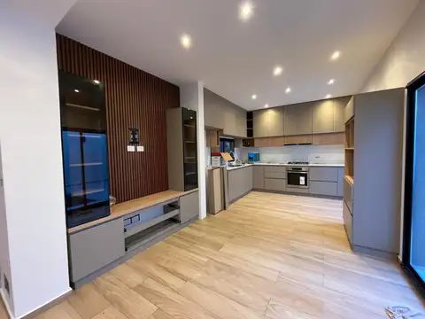 2 IMPEC DUPLEX - CASA 4 AMB DE CALIDAD CON Y SIN COCHERA Y JARDIN - A ESTRENAR EN AGOSTO  2026