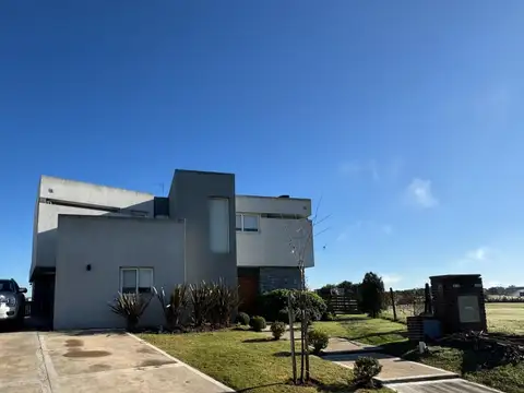 El Canton - Barrio Golf 100