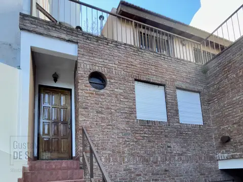 Depto Tipo Casa en Venta de 5 ambientes