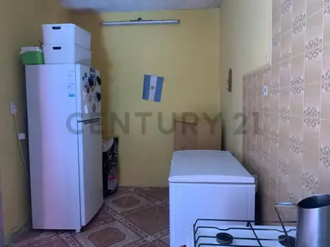 Venta Casa 2 Dormitorios Bernal Centro Patio Garage