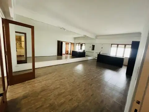 Avenida Lidoro J. Quinteros 1200