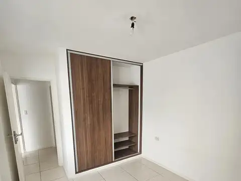 Departamento en Alquiler en Granadero Baigorria, $ 550.000