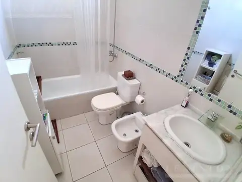 Depto Tipo Casa 2 ambientes con 2 baños