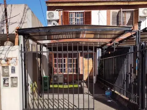 DUPLEX VENTA CASTELAR