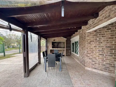 Venta  Casa 3 Dorm con Piscina en Salinas Sur