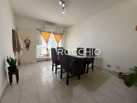 Depto Tipo Casa 4 ambientes con 1 baño