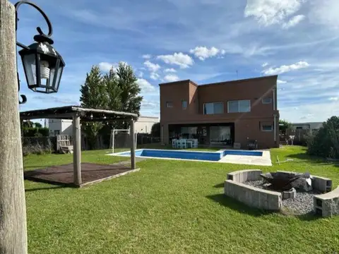 Casa en Venta de 4 dormitorios