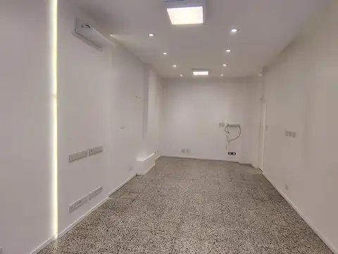 Local en Alquiler en Villa del Parque, $ 400.000