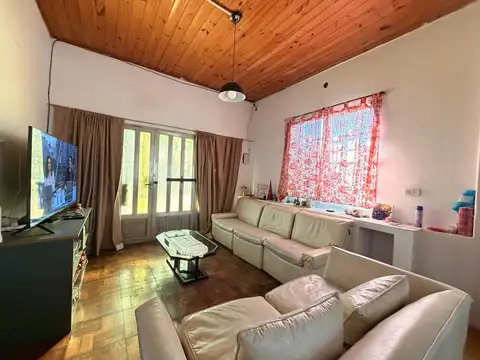 Depto Tipo Casa en Alquiler de 3 ambientes