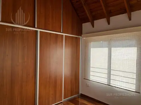 Casa 4 ambientes con 4 baños