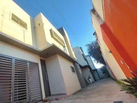ALQUILER DEPARTAMENTO DE PASILLO 3 DORMITORIOS ZONA SUR ROSARIO