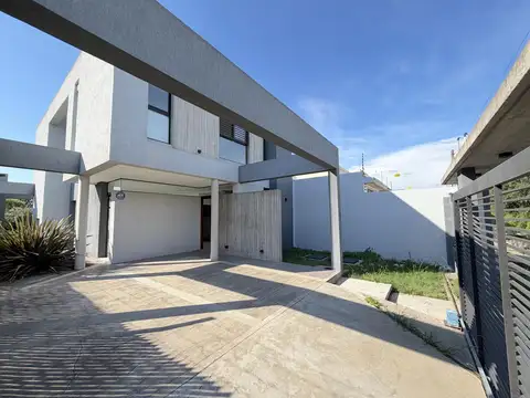 Casa en Alquiler 3 años