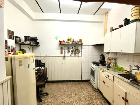 Pasillo Único  a reciclar NO PH - Dos dormitorios - Crespo 500