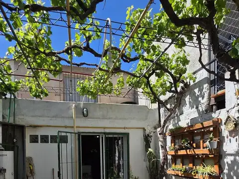 Depto Tipo Casa 4 ambientes con 1 baño