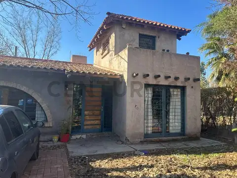 CASA EN VENTA - BERMEJO - GUAYMALLEN
