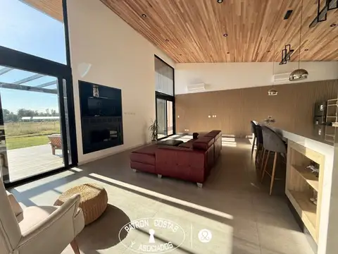 Casa en Venta al Oeste