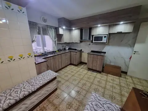 Departamento 4 ambientes con 2 baños