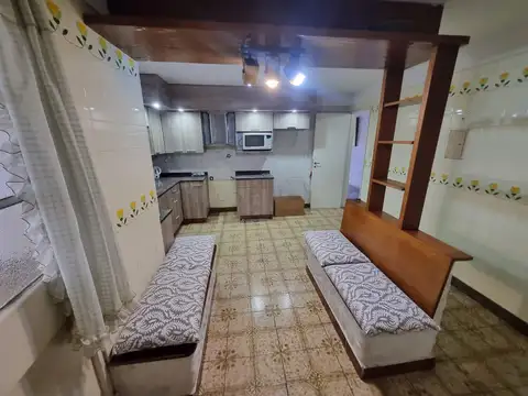 Departamento en Alquiler con 1 cocheras