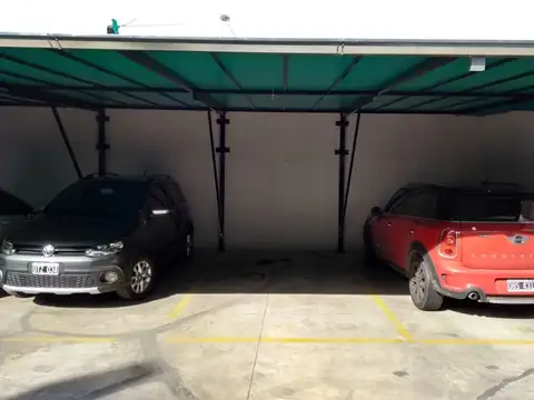 Cochera en Venta Cubierta