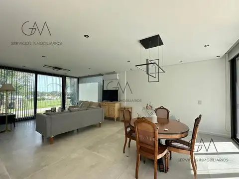 Casa en Alquiler de 3 dormitorios