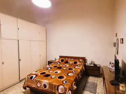 Depto Tipo Casa 8 ambientes con 2 baños