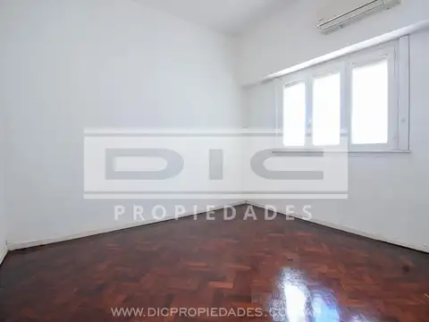 Departamento en Alquiler 50 años