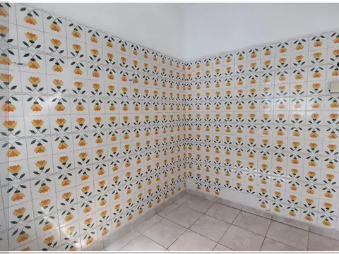 Depto Tipo Casa en Alquiler 50 años