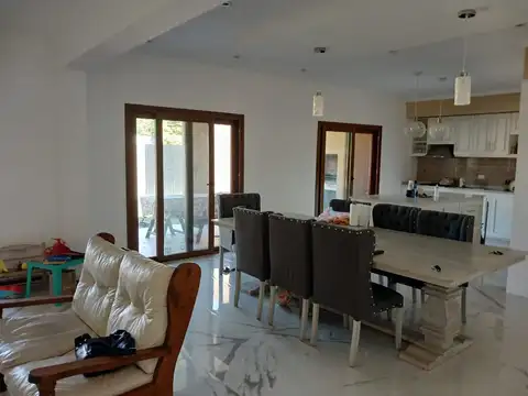 Casa en Venta al Este