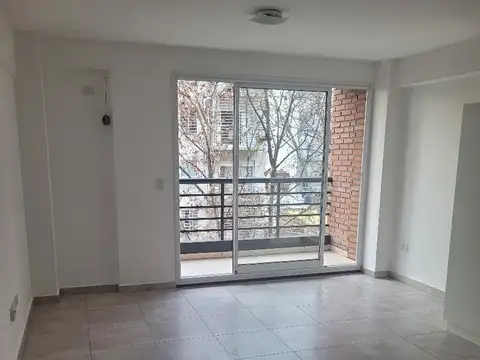 Dpto 35m² c/Balcón al Frente en alq. en V. Urquiza