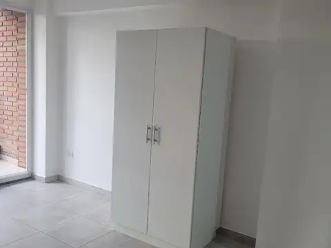 Llerena 2500, Piso 4