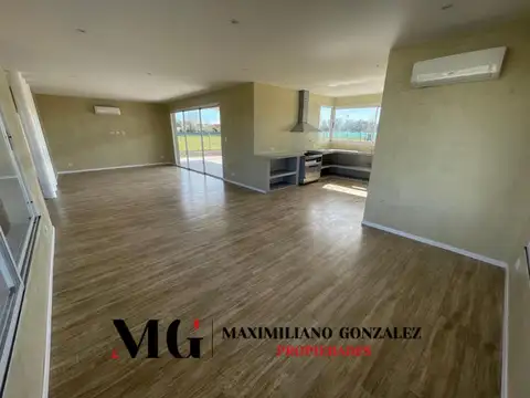 Casa en Alquiler de 3 dormitorios