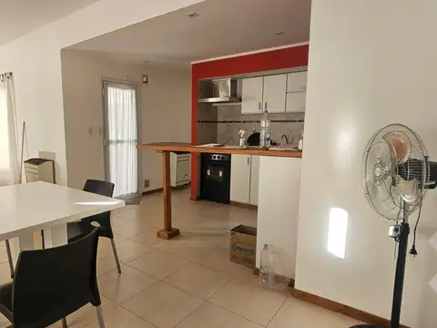 Venta Complejo de Casa   2 Dptos Amoblado - Cochera - Nivel Gerencial - San Patricio Del Chañar