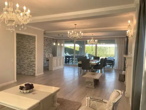 VENTA CASA INCREIBLE - B° M. BELGRANO - MASCHWITZ