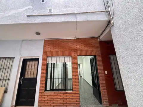ALQUILER USO COMERCIAL/ VIVIENDA RAMOS MEJIA