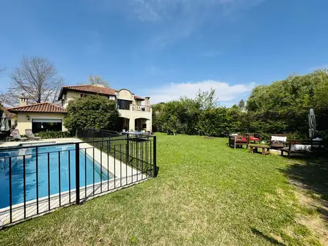 Casa en Venta, 4 Ambientes, en Barrio Santa Silvina, Pilar, GBA Norte