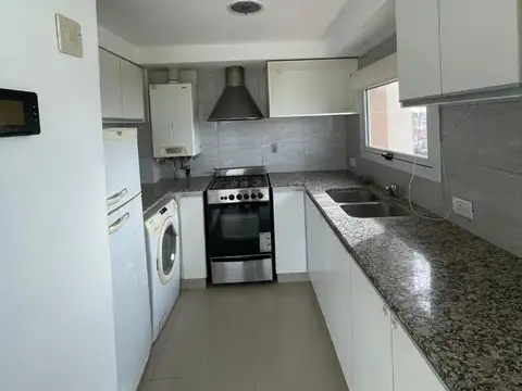 Av Fortunato De La Plaza 1800, Piso 1°