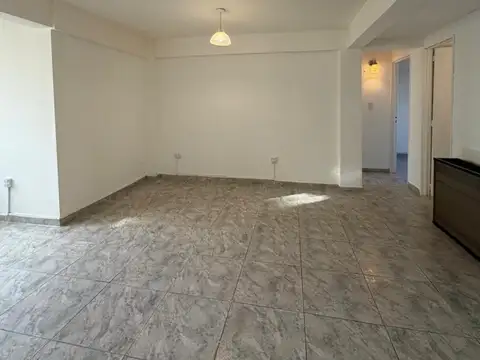 PREFECTURA NAVAL 800, Piso 1