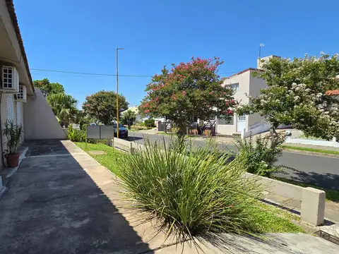 CASA EN CENTRO DE FEDERACION, HABITABLE!