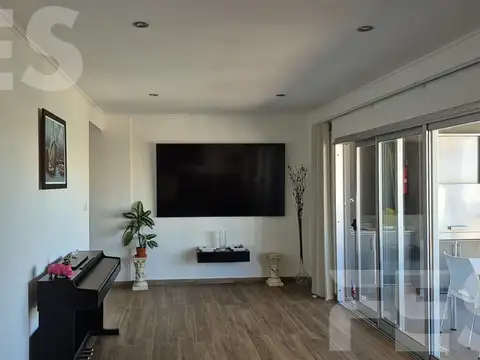 Departamento en Venta con 2 cocheras