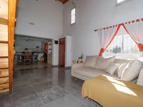 Casa en Venta con 1 cochera