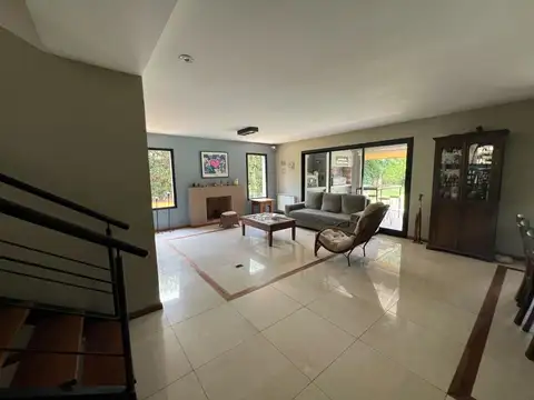 Casa VENTA en Santa Barbara nordelta 7 ambientes